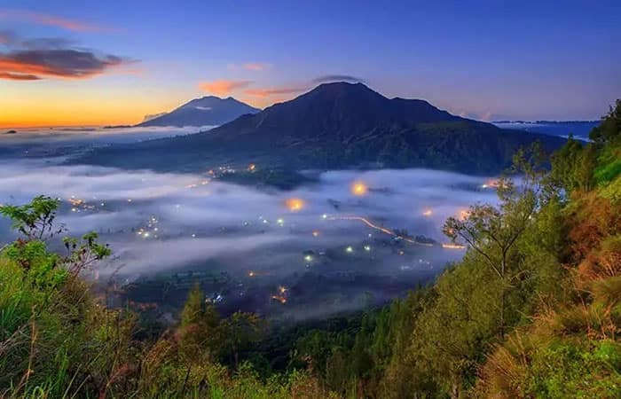 View-of-Pinggan-Village-Mist-in-the-Morning
